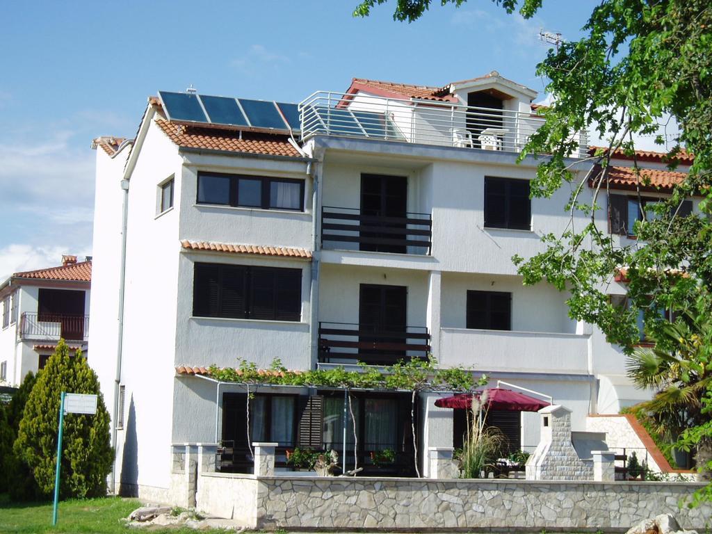 Apartments Natali Rovigno Esterno foto